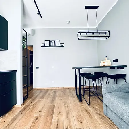 Apartman M4 Black Monolocale Moderno E Funzionale