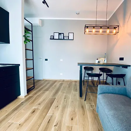 Apartment M4 Black Monolocale Moderno E Funzionale Scandicci